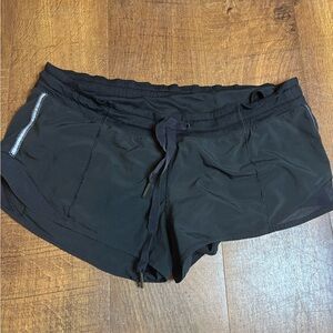lululemon hotty hot shorts